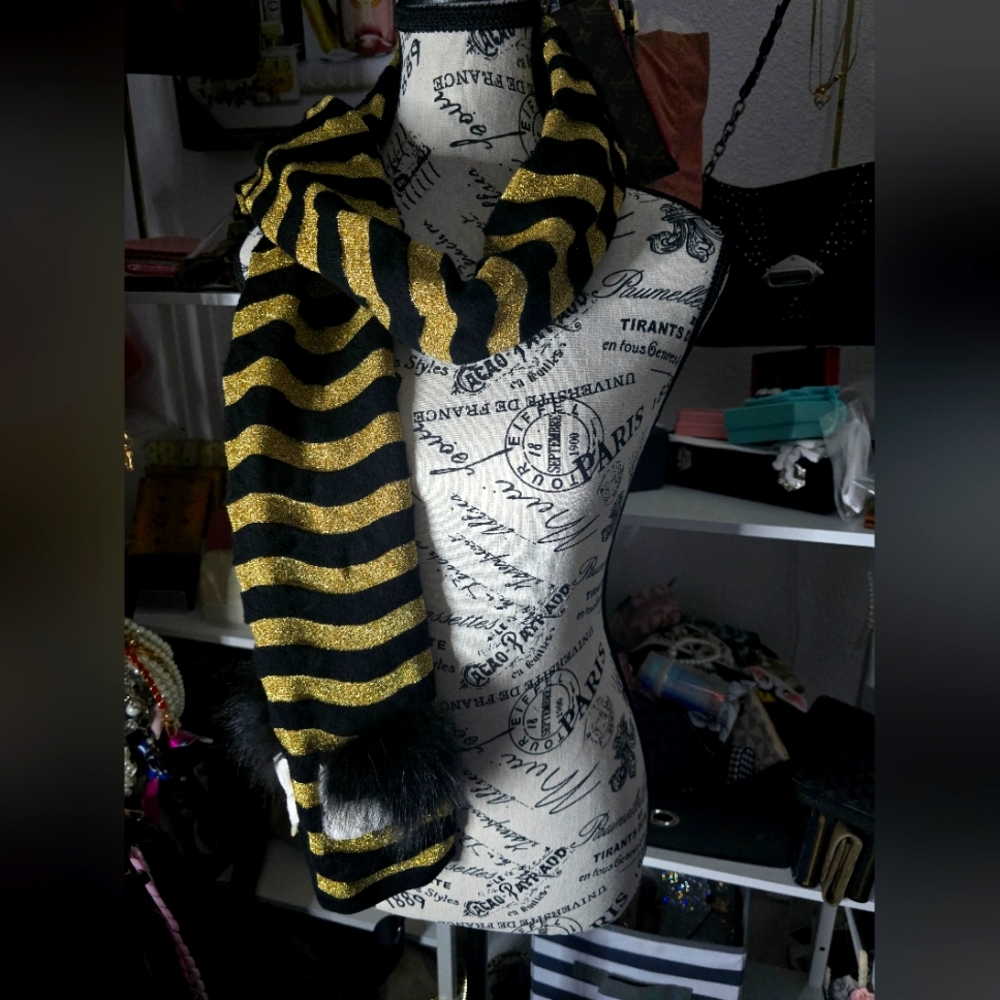 Fendi Monster Gold Edition W/ Black✨️ Huge Scarf (NWOT)(W/ DUST BAG)(HTF)
